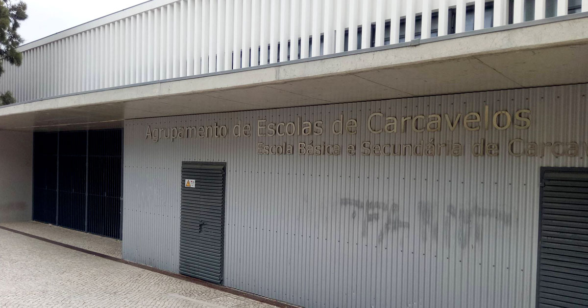 TP-Link e Bayborsystems modernizam Escola Secundária de Carcavelos